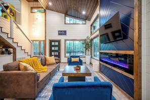 TV, fireplace - New Luxury! Starlight Pines Hot Tub-Arcade-Firepit (Broken Bow)