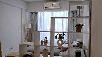 Estúdio standard | Espaço de trabalho para notebook, Wi-Fi de cortesia