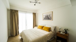 Standard Apartment | Laptop workspace, free WiFi