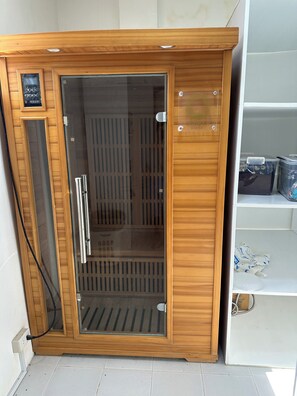 Sauna - Bateria Seaside Lodge (San Esteban)