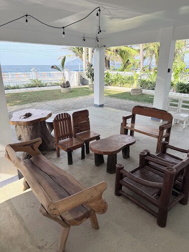 Bateria Seaside Lodge