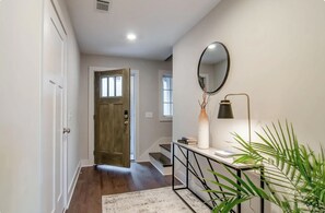 Interior - Beech House, 3BR/4BA, King Beds, Garage, 12S (Nashville)