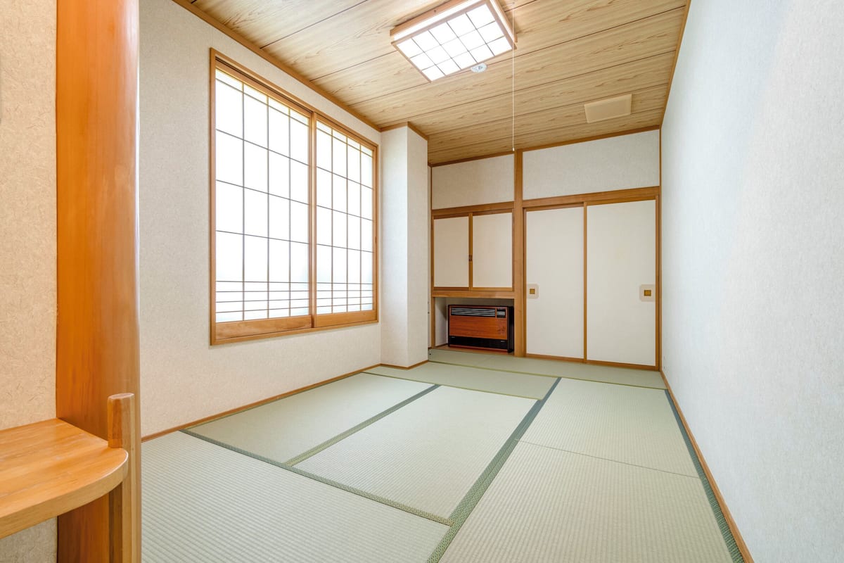 客房内保险箱、免费 WiFi