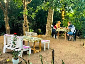 Bar (on property) - Near the canal homesty (Sigiriya)