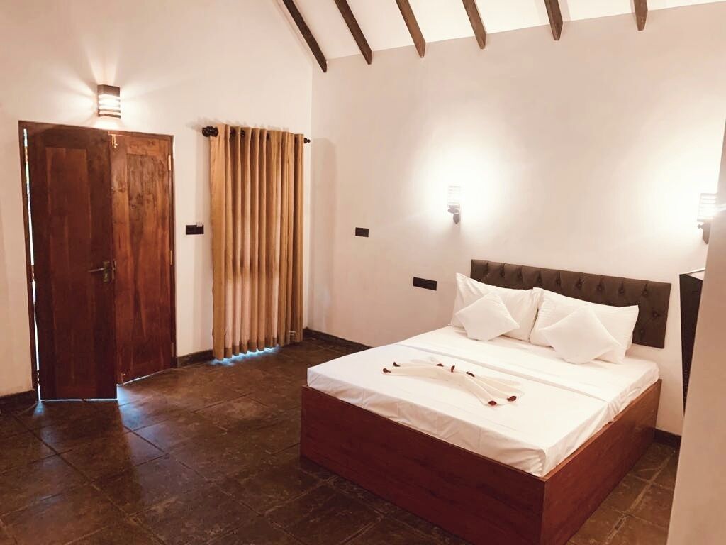 Comfort Double Room, Mountain View | In-room safe, desk, laptop workspace, blackout drapes