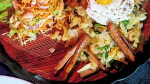 Alimentos y bebidas