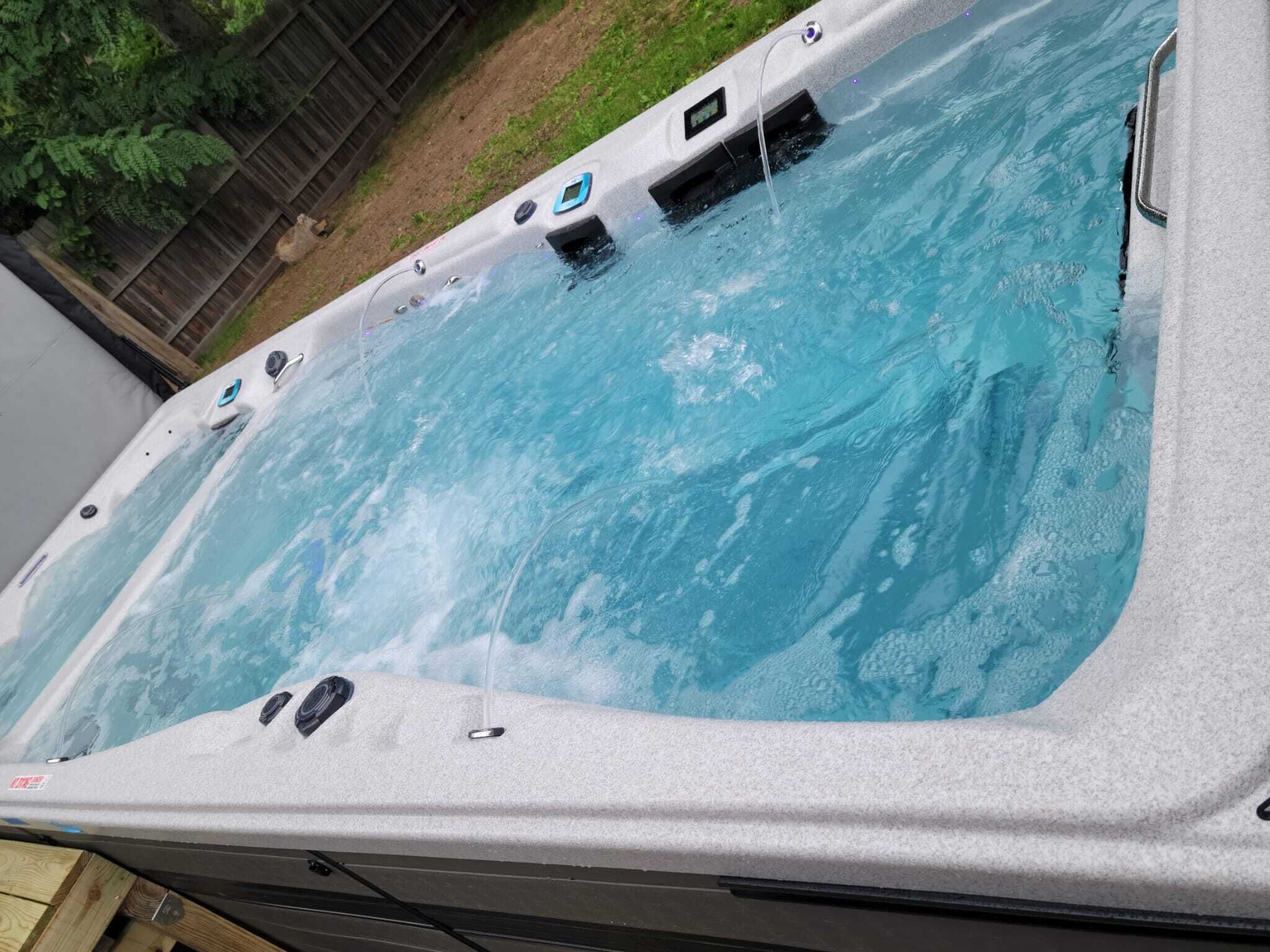 Bain à remous extérieur