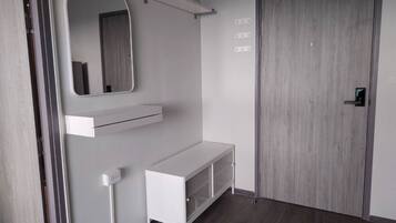 Shared Dormitory, 1 Bedroom, Accessible, Smoking | Interior