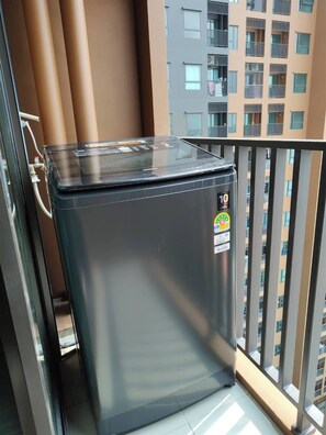 Shared Dormitory, 1 Bedroom, Accessible, Smoking | Property grounds - Room-apartment in Thon Buri 0 Meter From (Bangkok)