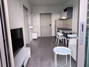 Shared Dormitory, 1 Bedroom, Accessible, Smoking | Interior