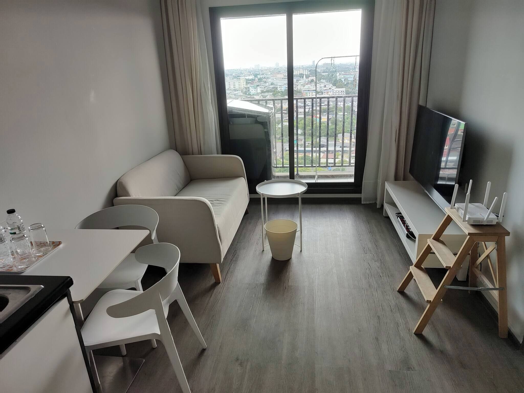 Shared Dormitory, 1 Bedroom, Accessible, Smoking | Living room