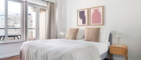 Strykejern/-brett, wi-fi og sengetøy