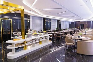 Restaurant - Tran Vinh 2 Hotel (Bac Lieu)