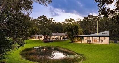 Your tranquil escape by the lake. Minutes from Noosa and sunny coast beaches.