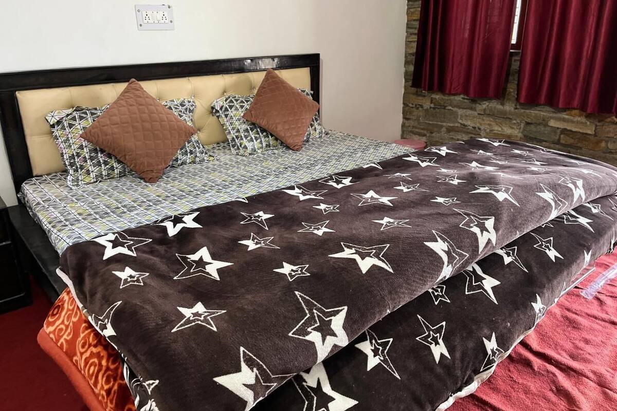 Comfort Double Room, Balcony, Mountain View | Premium bedding, desk, laptop workspace, bed sheets