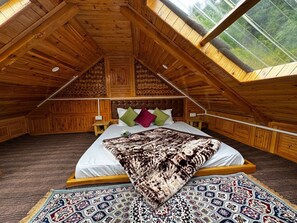 Chalet, Mountain View - Mountain pine majesty jibhi  (Banjar)