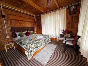 Chalet, Mountain View | Free WiFi - Mountain pine majesty jibhi  (Banjar)