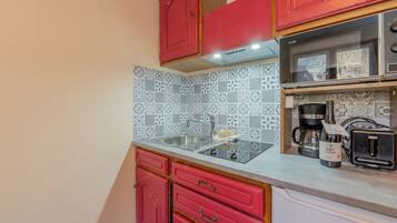 Kitchenette
