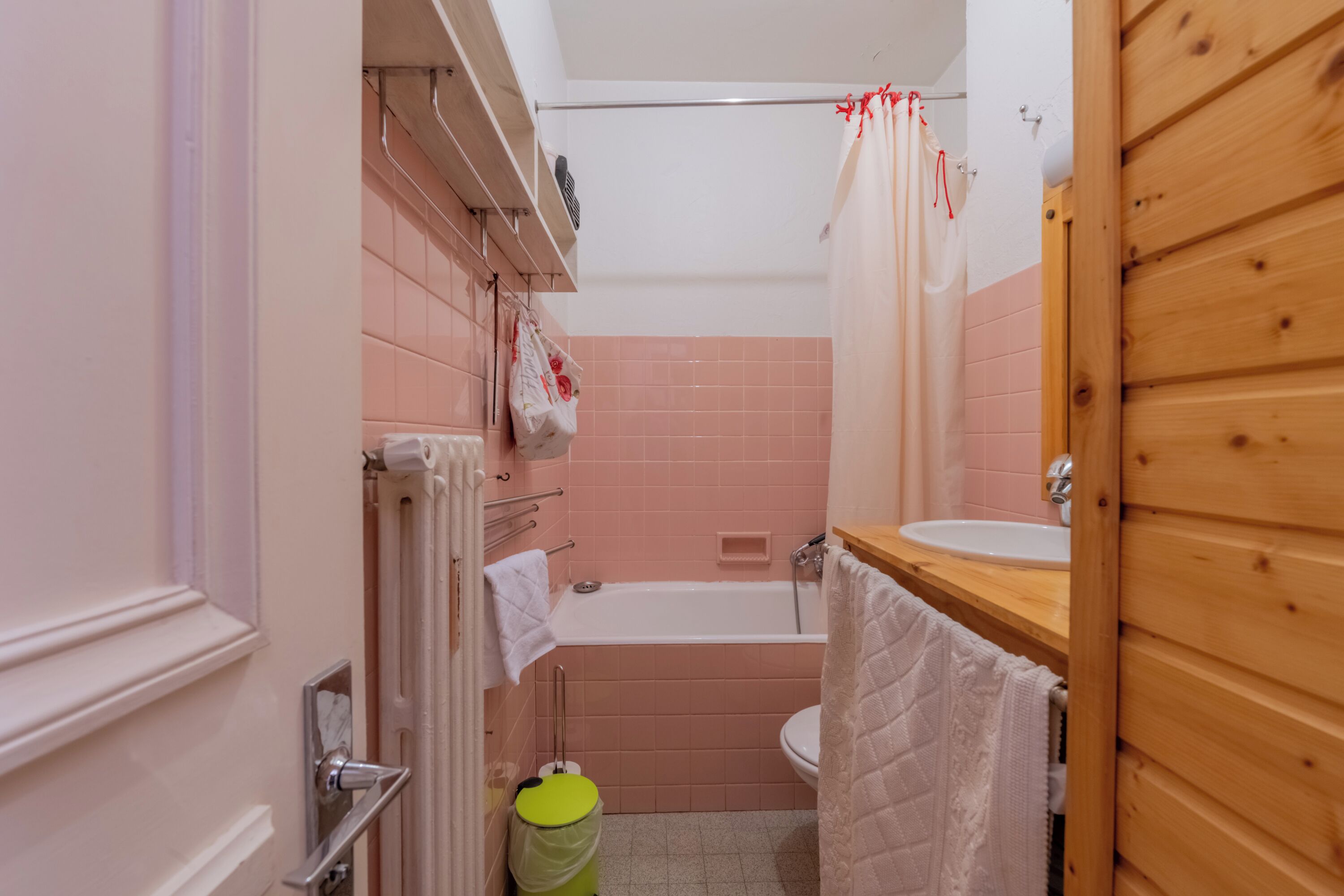 Badkamer met ligbad