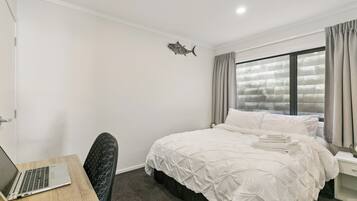 1 bedroom, iron/ironing board, free WiFi, bed sheets