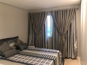 2 bedrooms, iron/ironing board, Internet, bed sheets - Beachfront Home Club | 15 Minutes from Beto Carrero World (Balneário Piçarras)