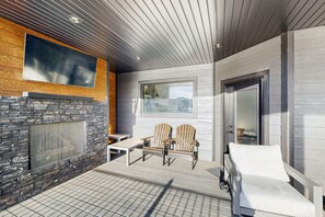 Terrace/patio - Stunning spacious home w/ amazing views, hot tub, AC & golf simulator (Sturgis)