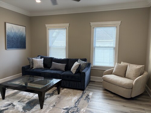 Spacious Luxury Apartment in Restored Asbury Mansion