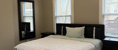 WiFi, bed sheets