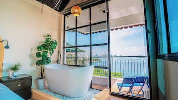 익스클루시브 더블룸, 발코니, 호수 전망 | 무료 WiFi, 침대 시트