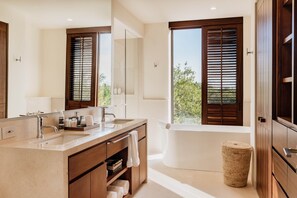 Bathroom - Punta Mita Pacifico Beach Club Condo | 7 & Eight Residence (Punta Mita)