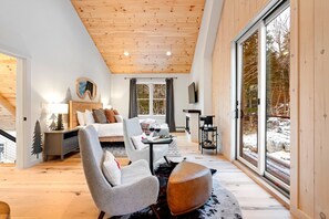 5 bedrooms, WiFi, bed sheets - Deer Hill- Luxe Mountain Chalet Near Sunday River (Newry)