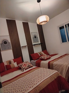 2 bedrooms, iron/ironing board, free WiFi, bed sheets