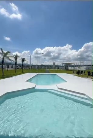 Pool. Delightful 2-bedroom house with AC in charming Metapan