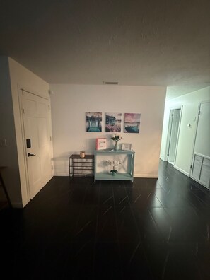 Interior - A Comfortable Family Home Close to Busch Gardens! (Tampa)