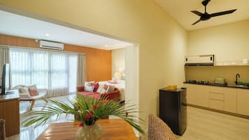 Deluxe Room, 1 Bedroom | Free WiFi