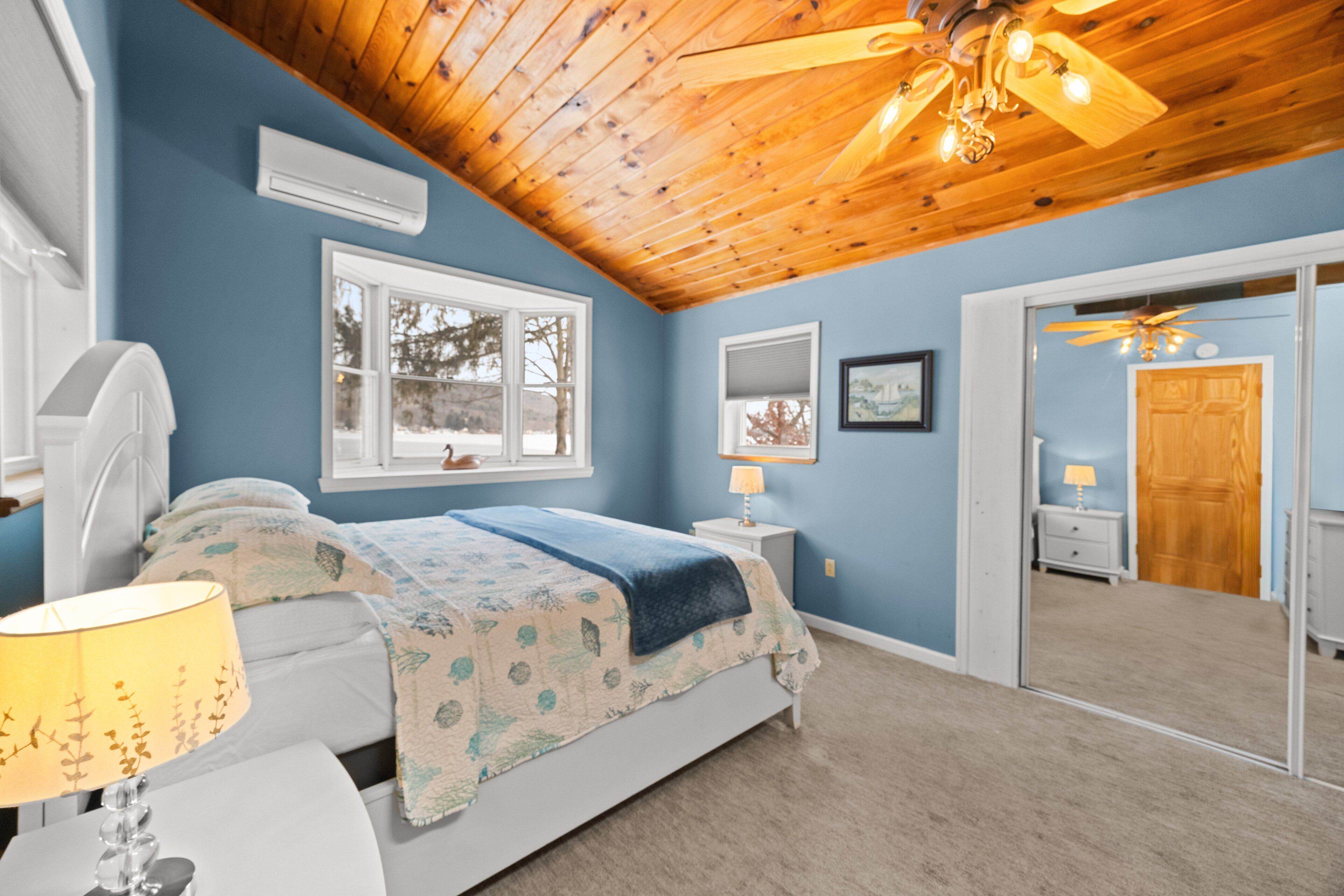 4 soverom, strykejern/-brett, wi-fi (inkludert) og sengetøy