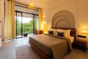 デラックス ダブルルーム ガーデンビュー | デスク、ノートパソコン用作業スペース、WiFi (無料)