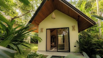 Deluxe Bungalow, Garden View | Desk, laptop workspace, free WiFi