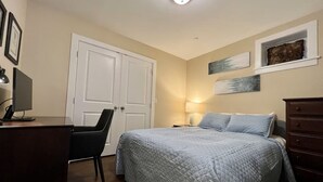 1 bedroom, iron/ironing board, WiFi, bed sheets - Beautiful 1 bedroom suite close to UBC (Vancouver)
