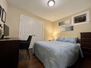 1 bedroom, iron/ironing board, WiFi, bed sheets - Beautiful 1 bedroom suite close to UBC (Vancouver)