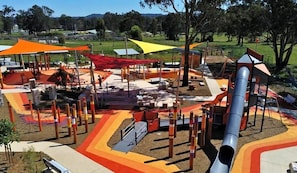 Children’s area - 5 Min to Station Modern 2BR Townhouse Parking (Ingleburn)