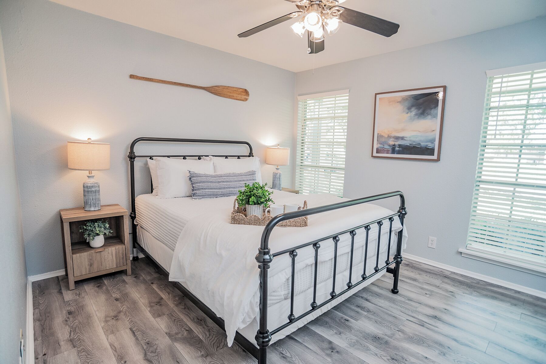 4 chambres, fer et planche à repasser, Wi-Fi gratuit, draps fournis