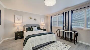 2 bedrooms, iron/ironing board, free WiFi, bed sheets