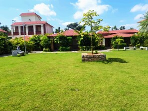 Property grounds - Matsya Amazon Resorts (Veldurti)