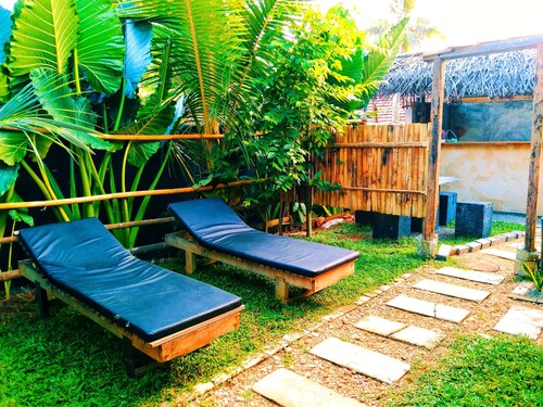 Cozy bedroom cottage in nice hiriketiya Dikwella with AC