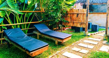 Cozy bedroom cottage in nice hiriketiya Dikwella with AC