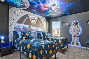 4 habitaciones, tabla de planchar con plancha, wifi y ropa de cama