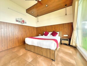Ground Floor - Sea View Deluxe Room | Desk, laptop workspace, blackout curtains, soundproofing - The Cabana (Kochi)