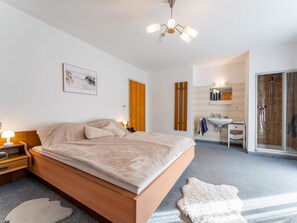 3 Schlafzimmer, Bügeleisen/Bügelbrett, Internetzugang