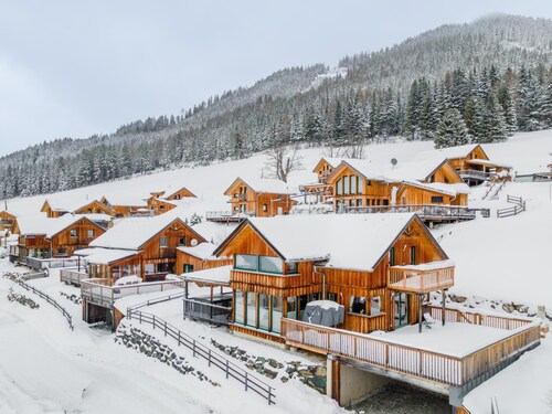 Alpenchalet an der Piste mit Sauna und Hot Tub
